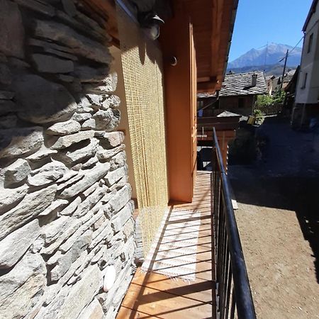 Acero Rosso Villa Champdepraz Eksteriør bilde