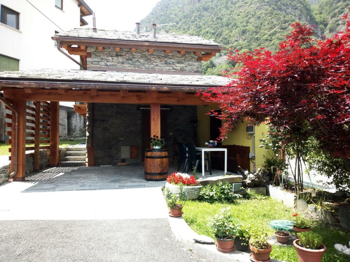 Acero Rosso Villa Champdepraz Eksteriør bilde